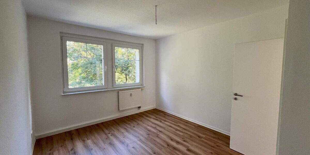 Zimmer Zwickau Eckersbach - 3 Zimmer, 60 m&sup2;, 239&euro; | Angebot:25778601