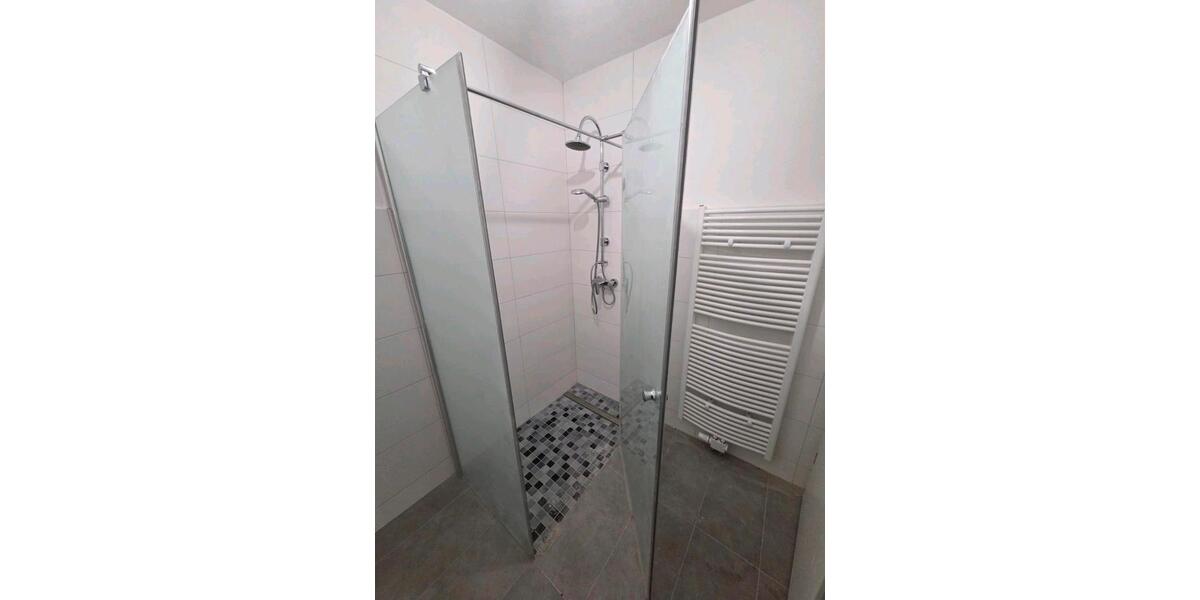 Bad Bergzabern neu renovierte 2 Zi WG. 3 zimmer