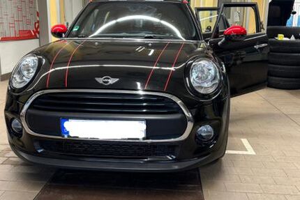 Mini ONE 110.000 km 9.300 € Jahnsdorf 09387