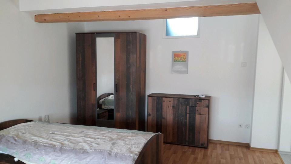 Dachgeschoßwohnung Nittenau - 1 Zimmer, 30 m&sup2;, 390&euro; | Angebot:26413717