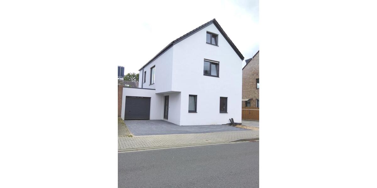 Modernes Einfamilienhaus mit Garten , Terrasse und großer Garage 5 zimmer
