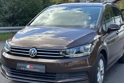 VW Touran 103.900 km 13.990 € Wilden (Siegerland) 57234