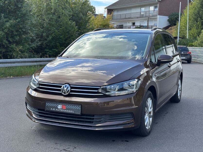 VW Touran 103.900 km 13.990 € Wilden (Siegerland) 57234