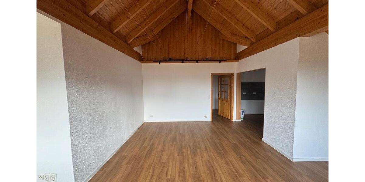 Etagenwohnung Niestetal - 3 Zimmer, 92 m&sup2;, 1.275&euro; | Angebot:25184868