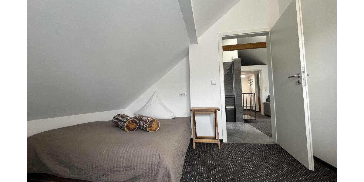 Mehrfamilienhaus, Wohnhaus Erlangen Bruck - 8 Zimmer, 169 m&sup2;, 890.000&euro; | Angebot:25192680