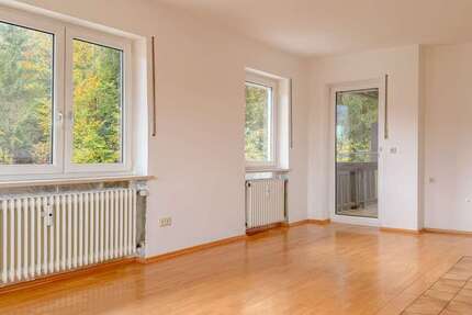 Wohnung zum Kaufen in Schönau am Königssee 450.000 € 114.01 m² 3 zimmer