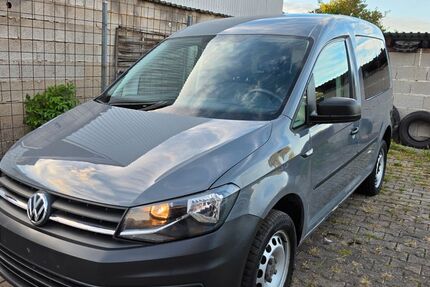 VW Caddy 276.000 km 6.500 &euro; Büdingen 63654