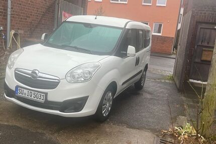 Opel Combo 61.000 km 7.200 &euro; Bornheim 53332