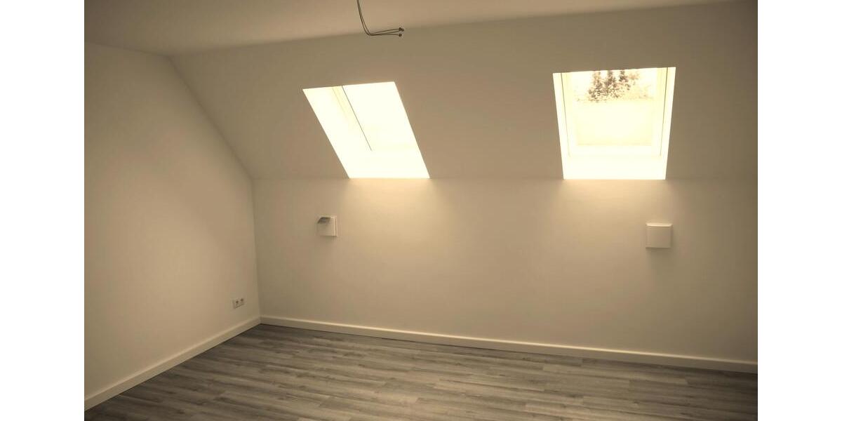 Dachgeschoßwohnung Weddingstedt - 3 Zimmer, 84 m&sup2;, 780&euro; | Angebot:26400099
