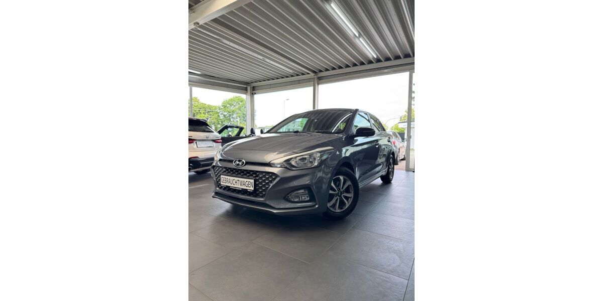 Hyundai i20 62.120 km 11.490 &euro; Wahlstedt 23812