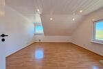 Dachgeschoßwohnung Dillenburg - 4 Zimmer, 94 m&sup2;, 215.000&euro; | Angebot:26402904