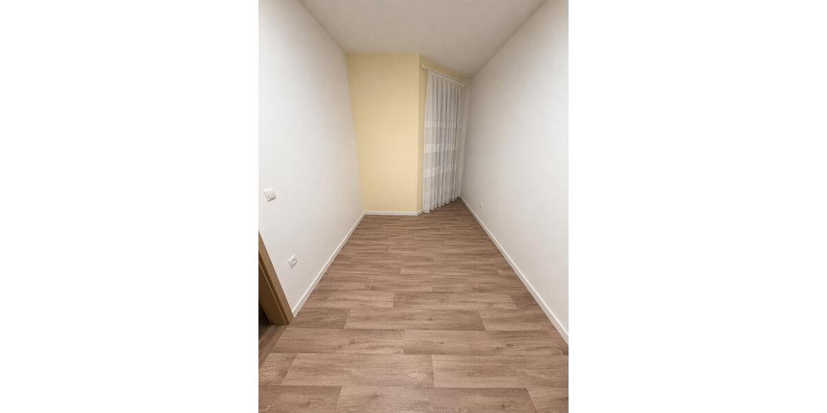 Etagenwohnung Ludwigshafen am Rhein - 5 Zimmer, 122 m&sup2;, 300.000&euro; | Angebot:27413679