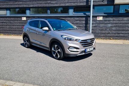 Hyundai TUCSON 240.000 km 11.900 &euro; Bottrop 46238