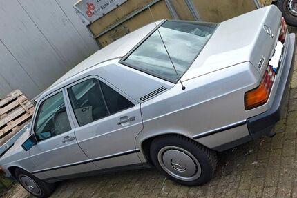 Mercedes-Benz 190 171.965 km 7.799 &euro; Lastrup 49688
