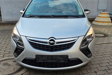 Opel Zafira 131.000 km 5.999 € Plauen 08527