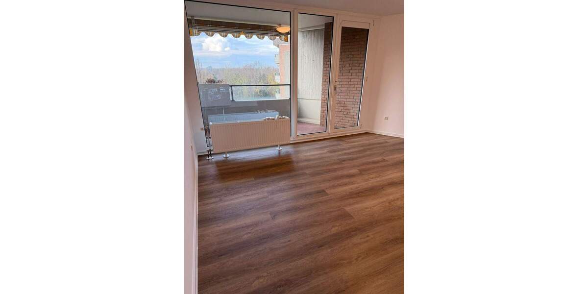 Etagenwohnung Köln Westhoven - 3 Zimmer, 96 m&sup2;, 1.400&euro; | Angebot:25568412