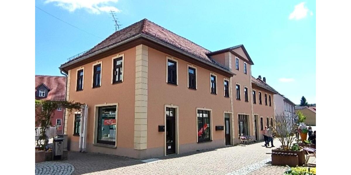 Sanierte 4,5-Zimmer-Wohnung mit EBK im Herzen von Bad Berka 4.5 zimmer