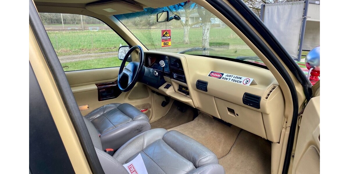 Ford Explorer 252.300 km 11.900 &euro; Ibbenbüren 49477