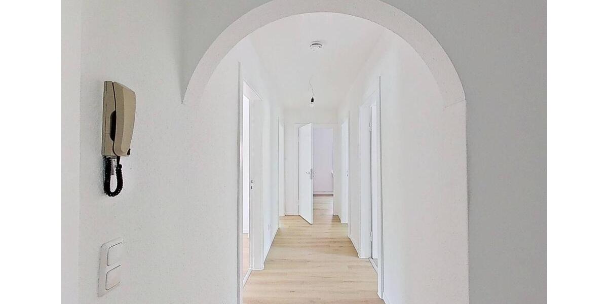Etagenwohnung Nordenham - 4 Zimmer, 87 m&sup2;, 609&euro; | Angebot:26632535