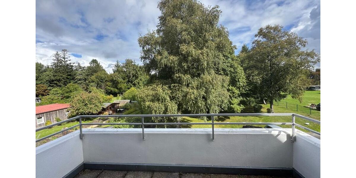 Dachgeschoßwohnung Flensburg Fruerlund - 2 Zimmer, 62 m&sup2;, 175.000&euro; | Angebot:27443966