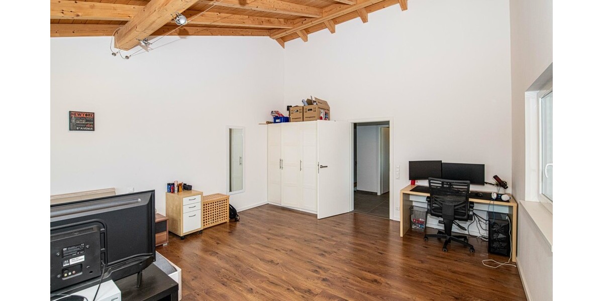 Modernes Wohnerlebnis – Großzügiges Zweifamilienhaus mit nachhaltiger Energietechnik und sofortiger Verfügbarkeit - Zweifamilienhaus Roding | Angebot:26855937