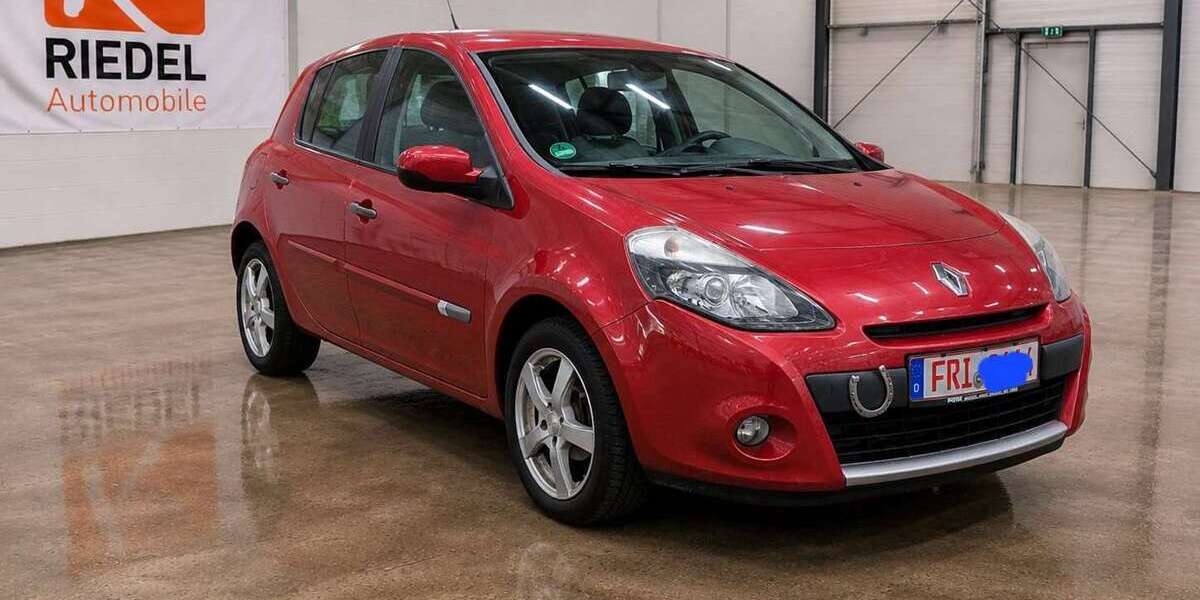 Renault Clio 66.000 km 3.299 &euro; Jever 26441