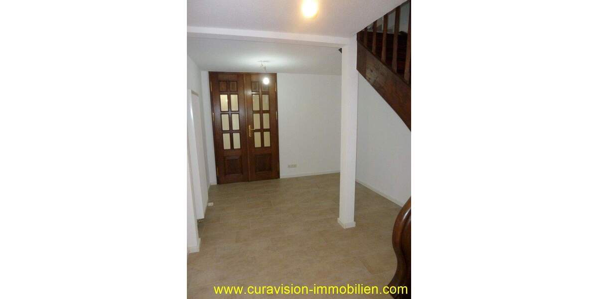 Perfektes Zusammenspiel – Wohnen und Arbeiten unter einem Dach 5 zimmer