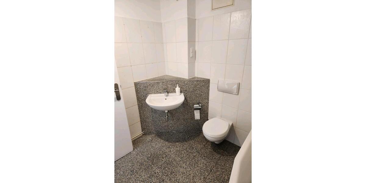Dachgeschoßwohnung Halle (Saale) - 2 Zimmer, 79 m&sup2;, 109.000&euro; | Angebot:26114166