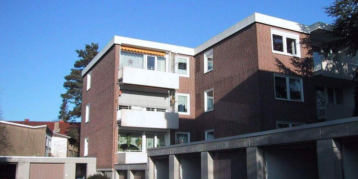 Top-Lage: renovierte 2-Zimmer-Wohnung mit Balkon u. Garage im Stadtbereich 2 zimmer