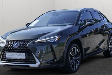 Lexus UX 45.813 km 26.990 € Hamburg 22529