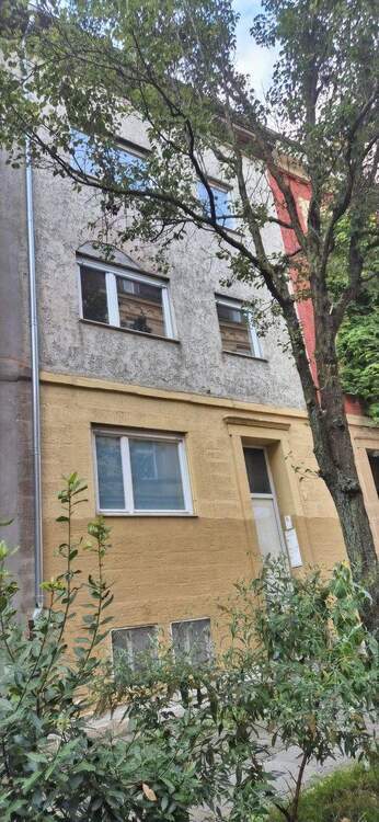 4-Fam.Hs. zentral, ruhig - S-Süd - LEER - 597-697 TSD € BES.SA,8.11.25 1 zimmer