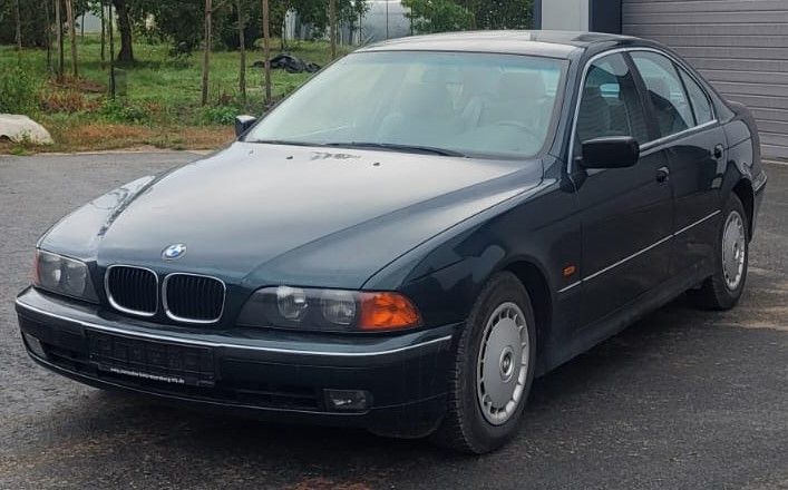 BMW 520 236.000 km 2.600 € Wiesentheid 97353
