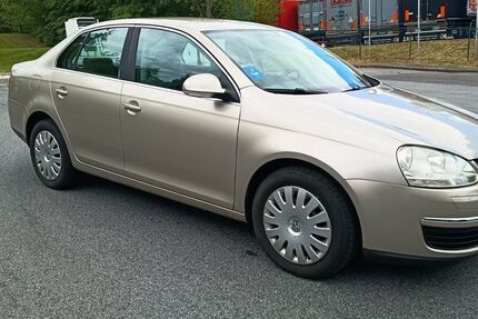 VW Jetta 121.000 km 2.200 &euro; Döbeln 04720