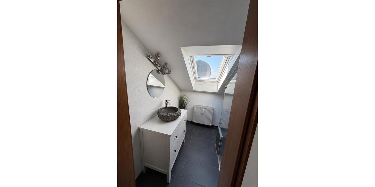 Dachgeschoßwohnung Heilbronn Frankenbach - 2.5 Zimmer, 65 m&sup2;, 299.000&euro; | Angebot:27120252