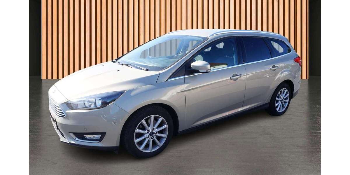 Ford Focus 89.000 km 11.980 &euro; Dresden/Weißig 01328