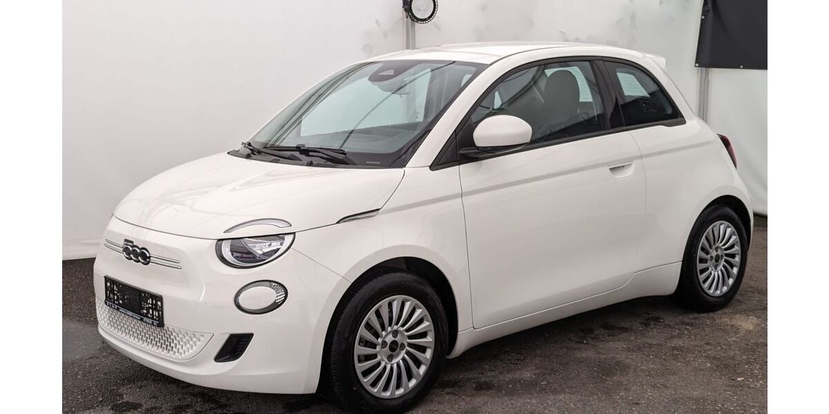 Fiat 500e 9.850 km 15.800 &euro; Langenmosen 86571