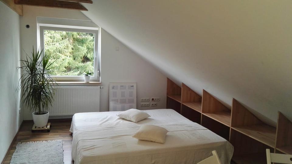 Dachgeschoßwohnung Kronach - 1 Zimmer, 32 m&sup2;, 380&euro; | Angebot:26678794