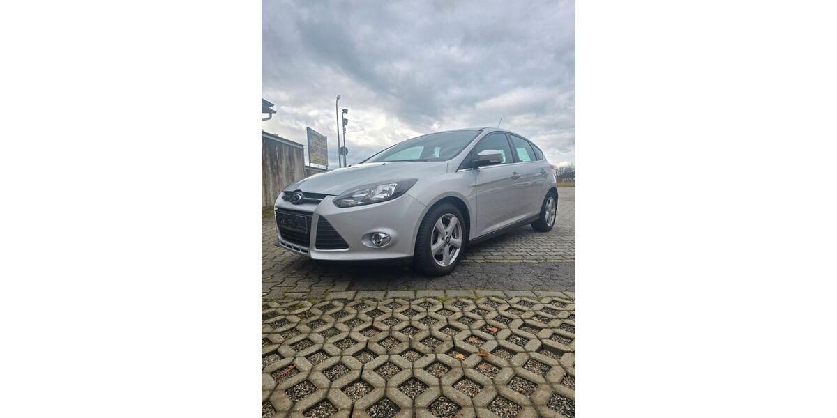 Ford Focus 10.900 km 8.200 &euro; Miesbach 83714