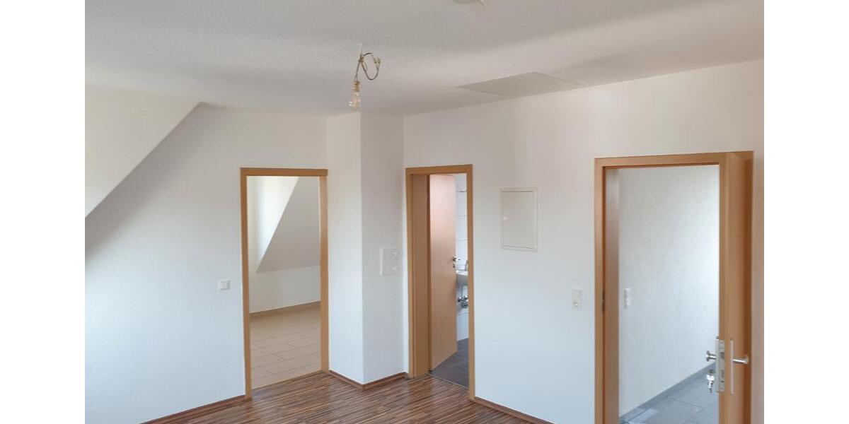 Dachgeschoßwohnung Worms Vororte Südwest - 2 Zimmer, 60 m&sup2;, 700&euro; | Angebot:26367775