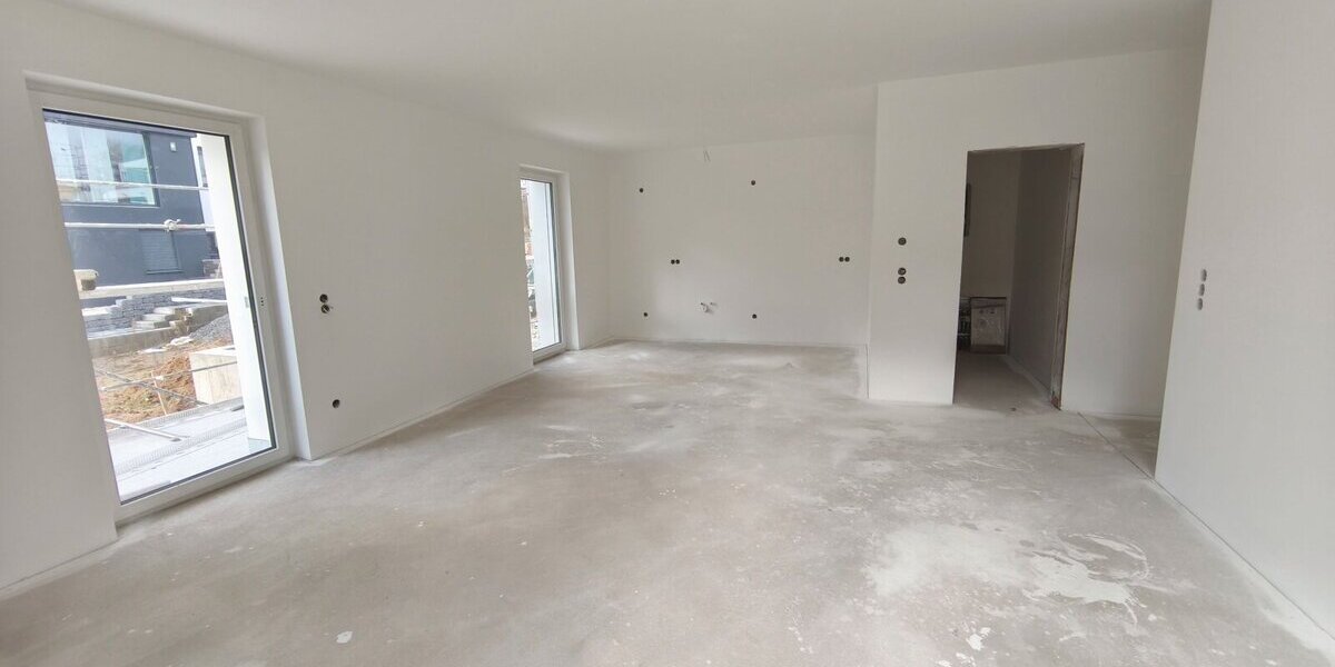 Erstbezug 4-Zi-Whg - Wfl 101 m² für Kapitalanleger oder Eigenbezieher interessant hohe Förderung durch KfW-40-QNG Quallität hoher Wohnwert! - Erdgeschoßwohnung Windischeschenbach | Angebot:16872718