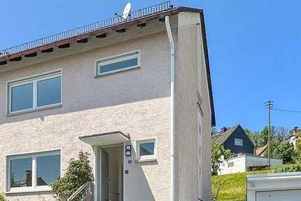 Gepflegte DHH mit Küche und Garage in Ruhelage von Falkenstein 5 zimmer