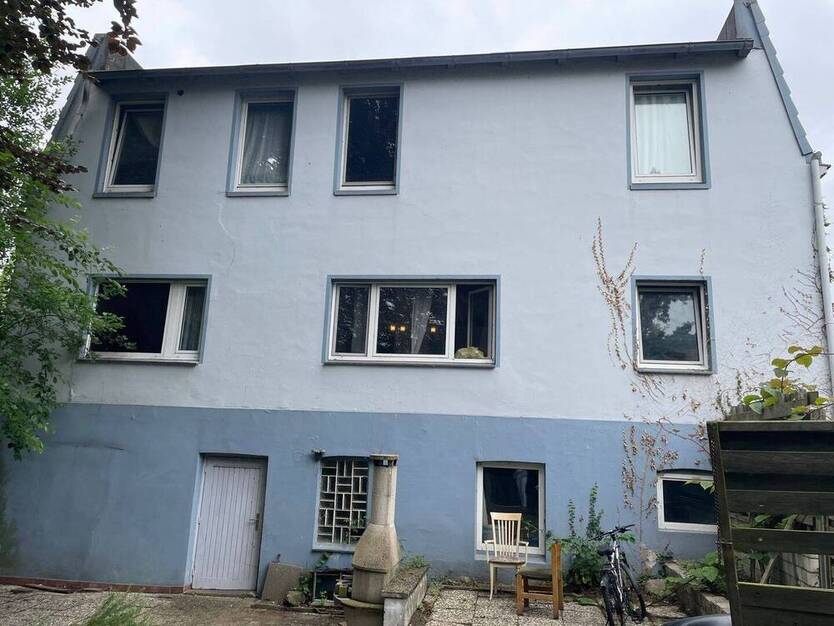 Sanierungsbedürftiges Ein- bis Zweifamilienhaus in Reinfeld - Provisionsfrei!