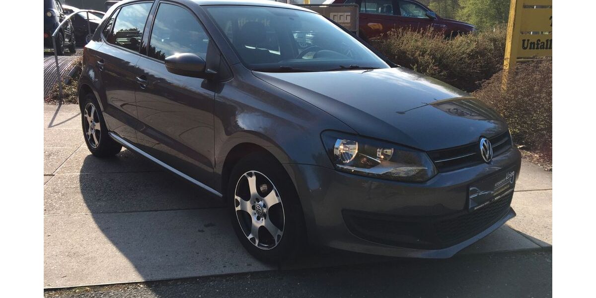 VW Polo 109.258 km 9.890 &euro; Neuensalz - Mechelgrün 08541