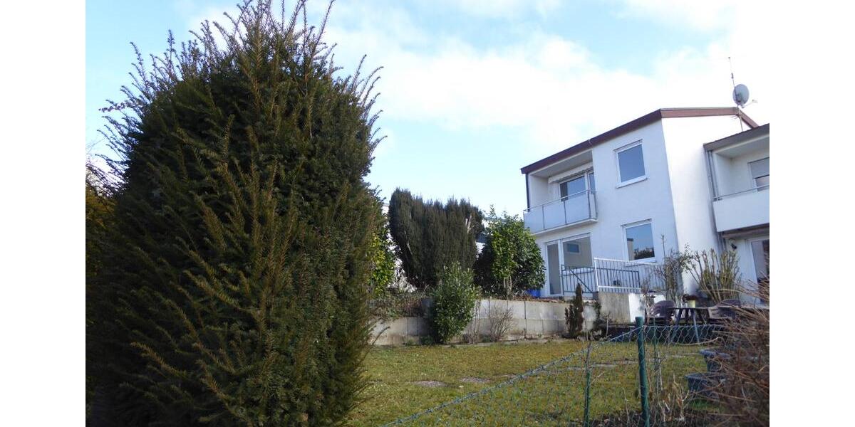 Reihenhaus Neckartenzlingen - 4 Zimmer, 102 m&sup2;, 1.200&euro; | Angebot:24854272