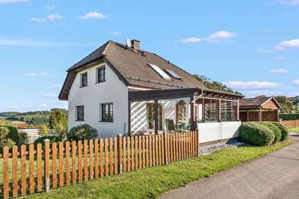 Haus zum Kaufen in Olpe 378.000 € 187.26 m² 6 zimmer