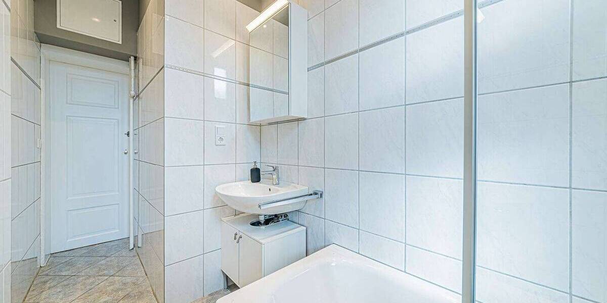 Etagenwohnung Frankfurt am Main Westend-Süd - 3 Zimmer, 72 m&sup2;, 2.720&euro; | Angebot:26840610