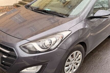Hyundai i30 214.000 km 5.700 &euro; Potsdam 14467