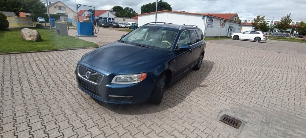 V70