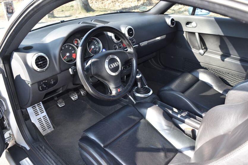 Audi TT 258.940 km 5.750 € Berlin 12101