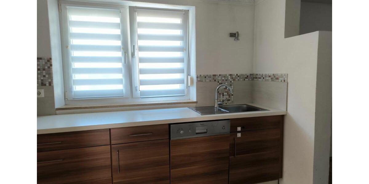 Einfamilienhaus Ebern - 7 Zimmer, 120 m&sup2;, 190.000&euro; | Angebot:27084162